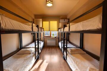 Кровать в общем 8-местном номере в  Kantar Hostel